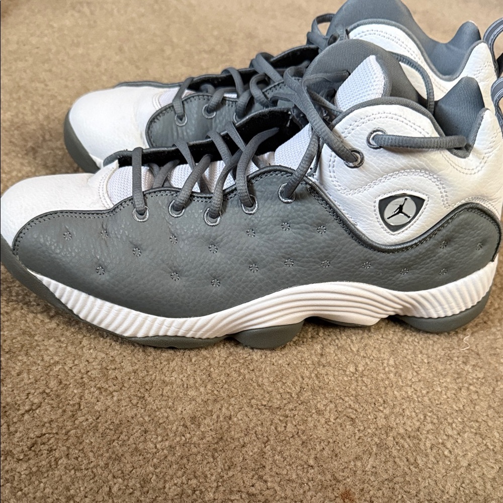 Jordan Athletic Shoes in Gray and White